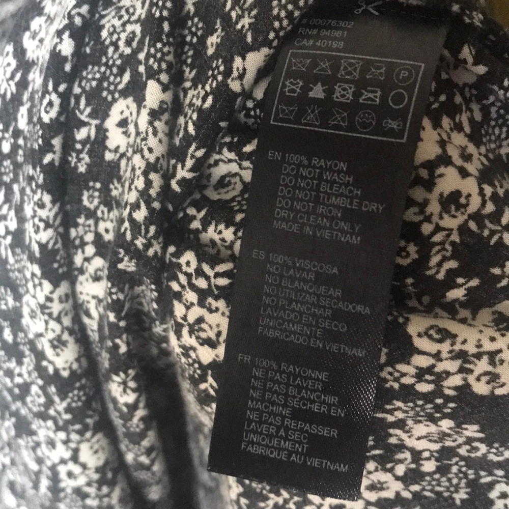 FOREVER 21 // Floral Cutout Skater Dress - Picture 7 of 8